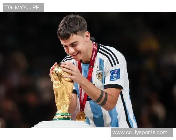 罗体报道迪巴拉夫妇为女儿取名吉娅灵感来源于经典电影霓裳情挑