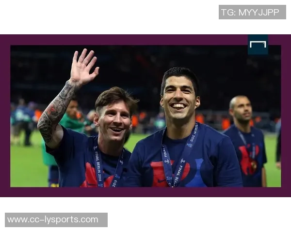 梅西与苏亚雷斯同框亮相迈阿密国际启程前往厄瓜多尔的精彩瞬间